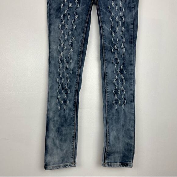 Distressed Acid Wash Jeans with Sequins Sweet Look - Picture 5 of 11
